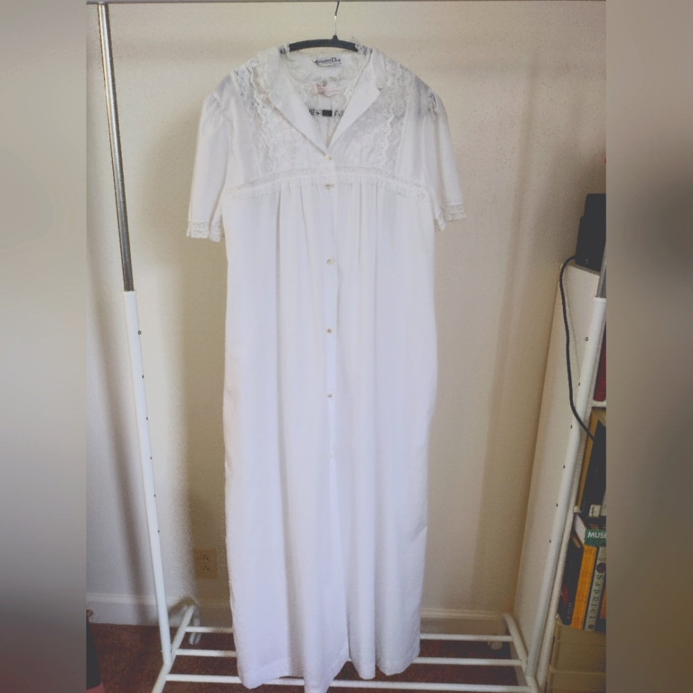 VTG Christian Dior Lingerie White Lacy Peignoir Set